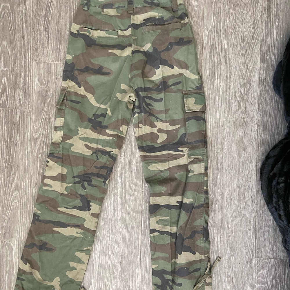 Camo Cargo Pants - Picture 2 of 4